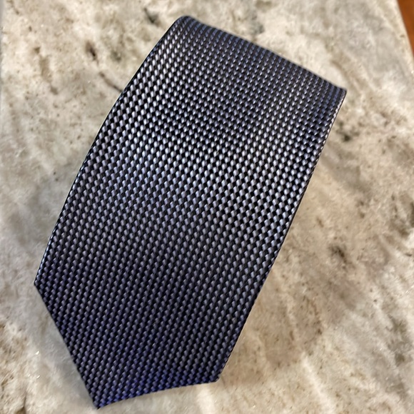 Michael Kors blue and white Santorini Silk Tie NWT - Picture 7 of 9